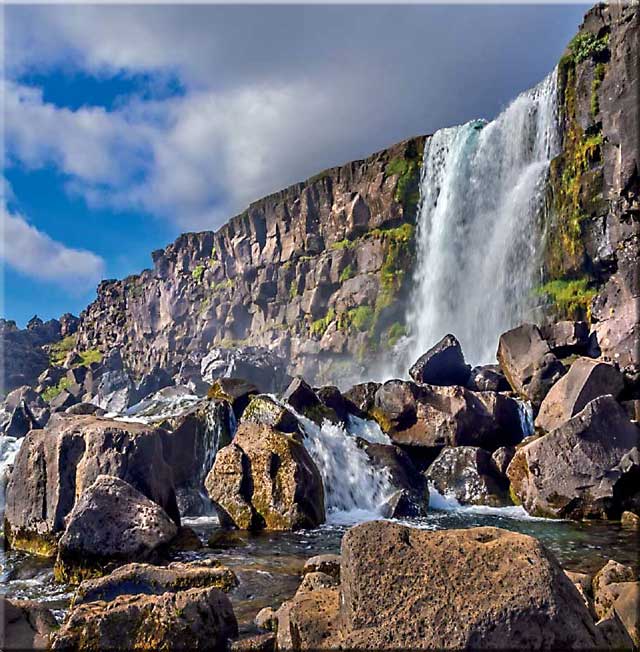 vodopád Öxarárfoss v NP Thingvellir, Island